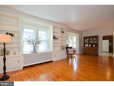 32 W Summit St, Souderton, PA 18964 - photo 3