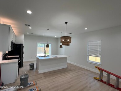 Kitchen/Dining