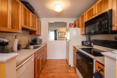 67 Fifth St unit 8, Dover, NH 03820 - photo 4