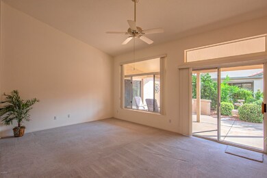 006_Living Room (2)