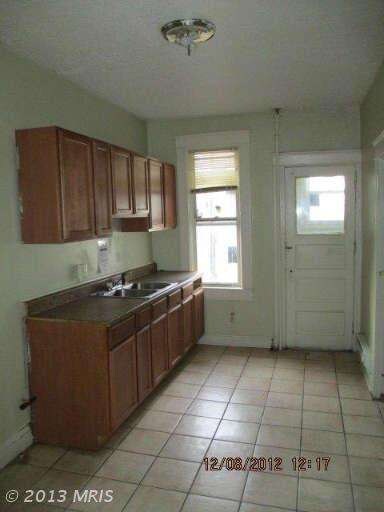 1510 Appleton St, Baltimore, MD 21217 - photo 7
