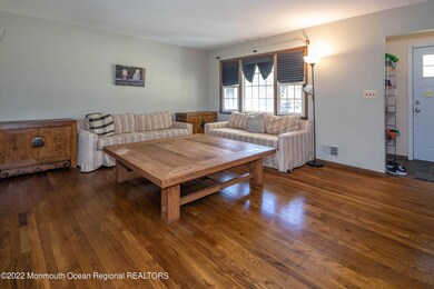 7_Living Room-4