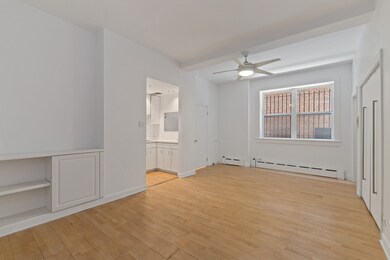 Oakdale Towers unit 1C, Chicago, IL 60657 - photo 4