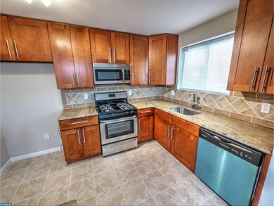 2830 Tolbut St, Philadelphia, PA 19136 - photo 7