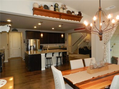 210 Fielding St NE, Orting, WA 98360 - photo 2