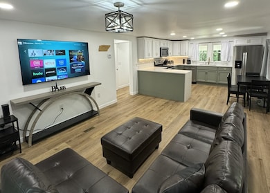 710 Third St, Paris, TN 38242 - photo 2