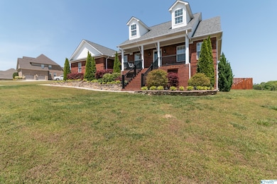 135 Payton Ln, Grant, AL 35747 - photo 4