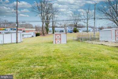 717 Dorsey Ave, Essex, MD 21221 - photo 7