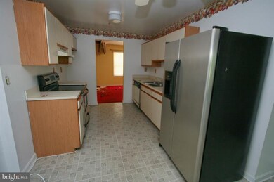 6635 Ronald Rd, Capitol Heights, MD 20743 - photo 5