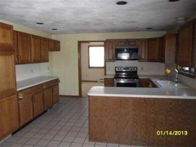 10 Tara Rd, Peabody, MA 01960 - photo 4