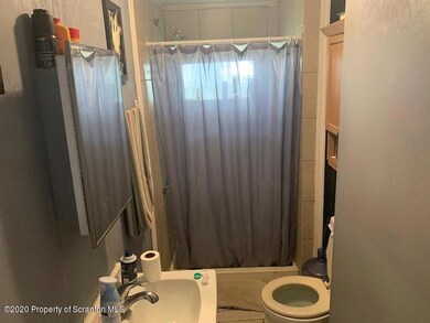 525 Hickory St, Old Forge, PA 18518 - photo 7