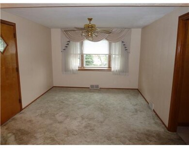 Dining Room. Foraml dining room - opens into livin