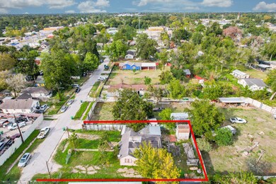 8038 Nellie St, Houston, TX 77022 - photo 3