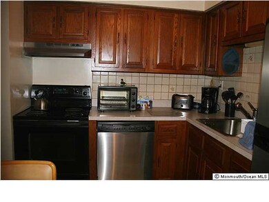 503 Wellington Place, Matawan, NJ 07747 - photo 3