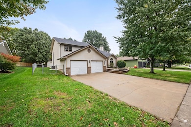 3360 Effingham St, Manhattan, KS 66503 - photo 2