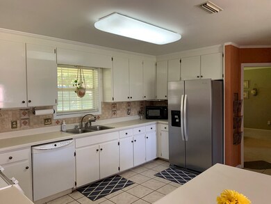 203 Trunbury Dr, Dothan, AL 36305 - photo 3