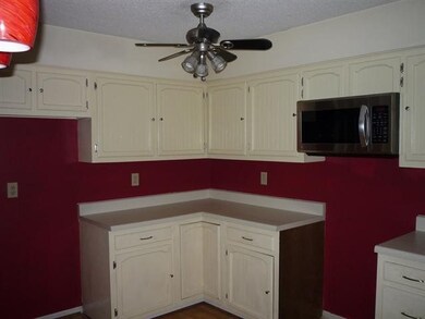 2618 Northwoods Dr, Jacksonville, NC 28540 - photo 6