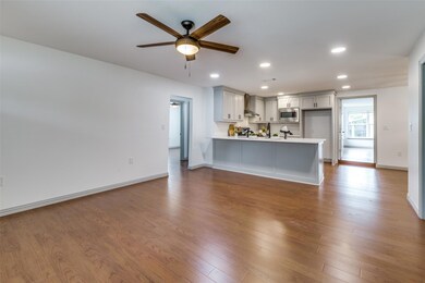 8525 Sussex Ct, Fort Worth, TX 76108 - photo 7