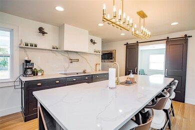 704 NW 6th St, Bentonville, AR 72712 - photo 5