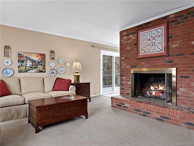 27 Fieldcrest Cir, Asheville, NC 28806 - photo 6