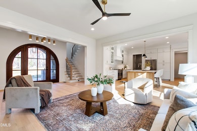 190 Clementine Way, Chapel Hill, NC 27516 - photo 6