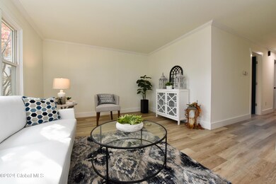 8 Cortland St, Glens Falls, NY 12801 - photo 4