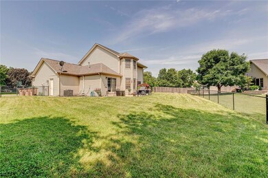 3731 Cheyenne Ct, Columbus, IN 47203 - photo 2