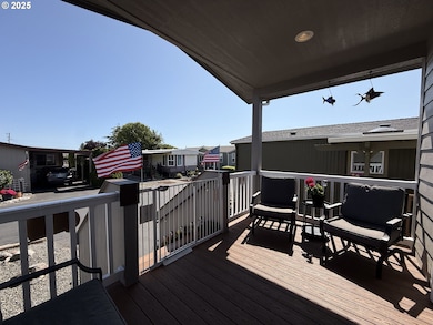 15889 Sunset Strip unit 44, Brookings, OR 97415 - photo 4