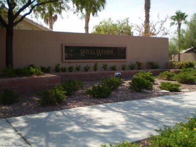 DISTINCTIVE ROYAL WOODS ~ SUMMERLIN MASTER PLAN CO