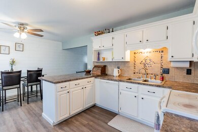 104 N Elm-9