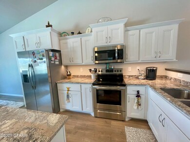 1776 Tobi Ln, Grand Forks, ND 58201 - photo 6