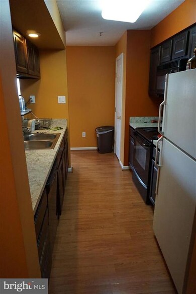 7844 Cornerstone Way unit 8, Windsor Mill, MD 21244 - photo 6