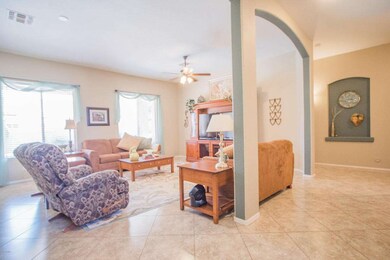 06 - Living Room