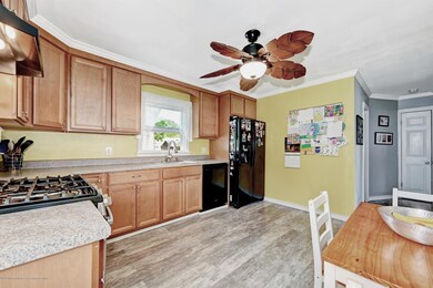 Eat in Kitchen