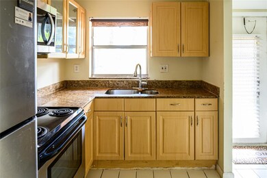 9750 Sunrise Lakes Blvd unit 211, Sunrise, FL 33322 - photo 6