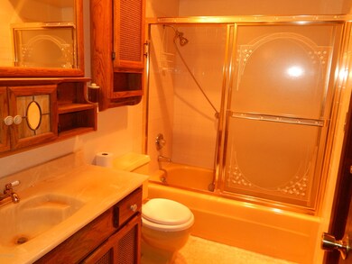 Upstairs Full Bath
