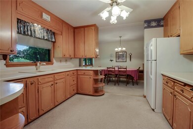 407 S Scott St, Elmwood, WI 54740 - photo 6