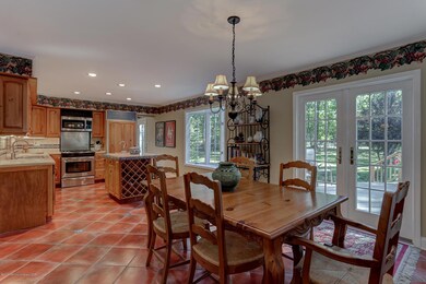 28 Westgate Ct, Colts Neck, NJ 07722 - photo 3