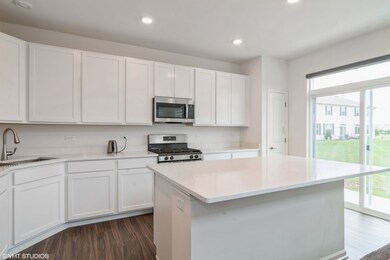 1515 Wind Energy Pass, Batavia, IL 60510 - photo 7