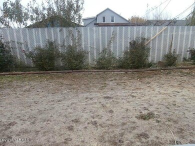 561-786082- yard 2