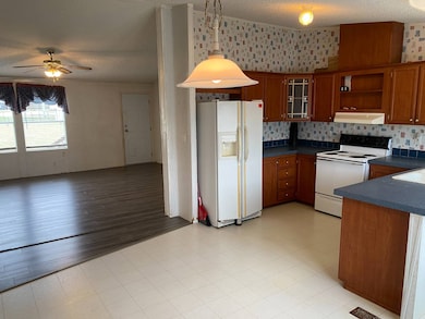 7601 Daffan Ln unit 120, Austin, TX 78724 - photo 4