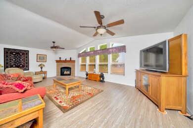 880 N Grandview, Paulden, AZ 86334 - photo 3