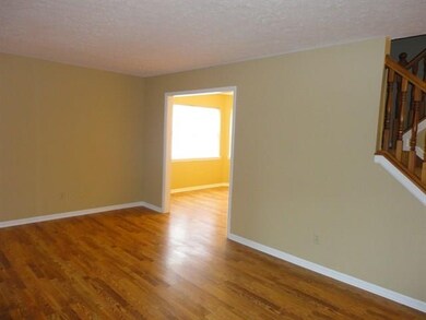 726 West St, Whiteland, IN 46184 - photo 3