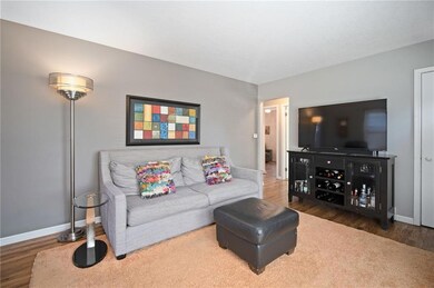 6201 Crown Ln, Des Moines, IA 50311 - photo 4