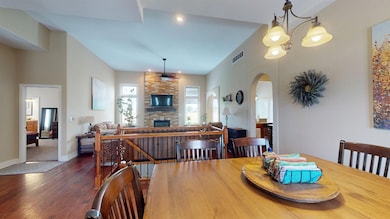 2236 Canterbury Ln, Great Bend, KS 67530 - photo 6