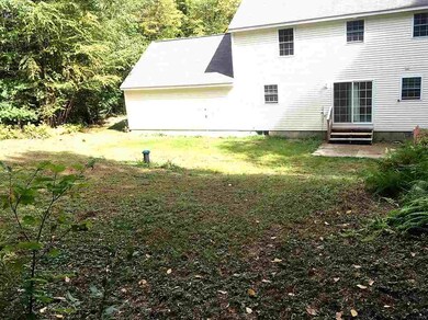 122 Mary Rowe Dr, Hillsborough, NH 03244 - photo 4