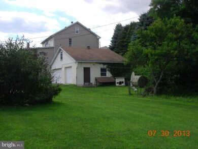 225 Race St, Tamaqua, PA 18252 - photo 7