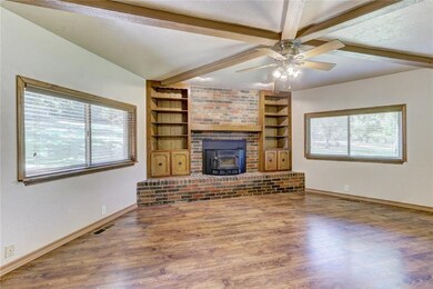 4500 Tall Oaks Ct, Edmond, OK 73025 - photo 6