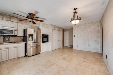 6501 Massey Ct, North Richland Hills, TX 76182 - photo 4