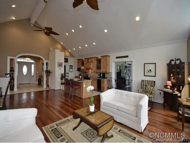 Greatroom & Kitchen